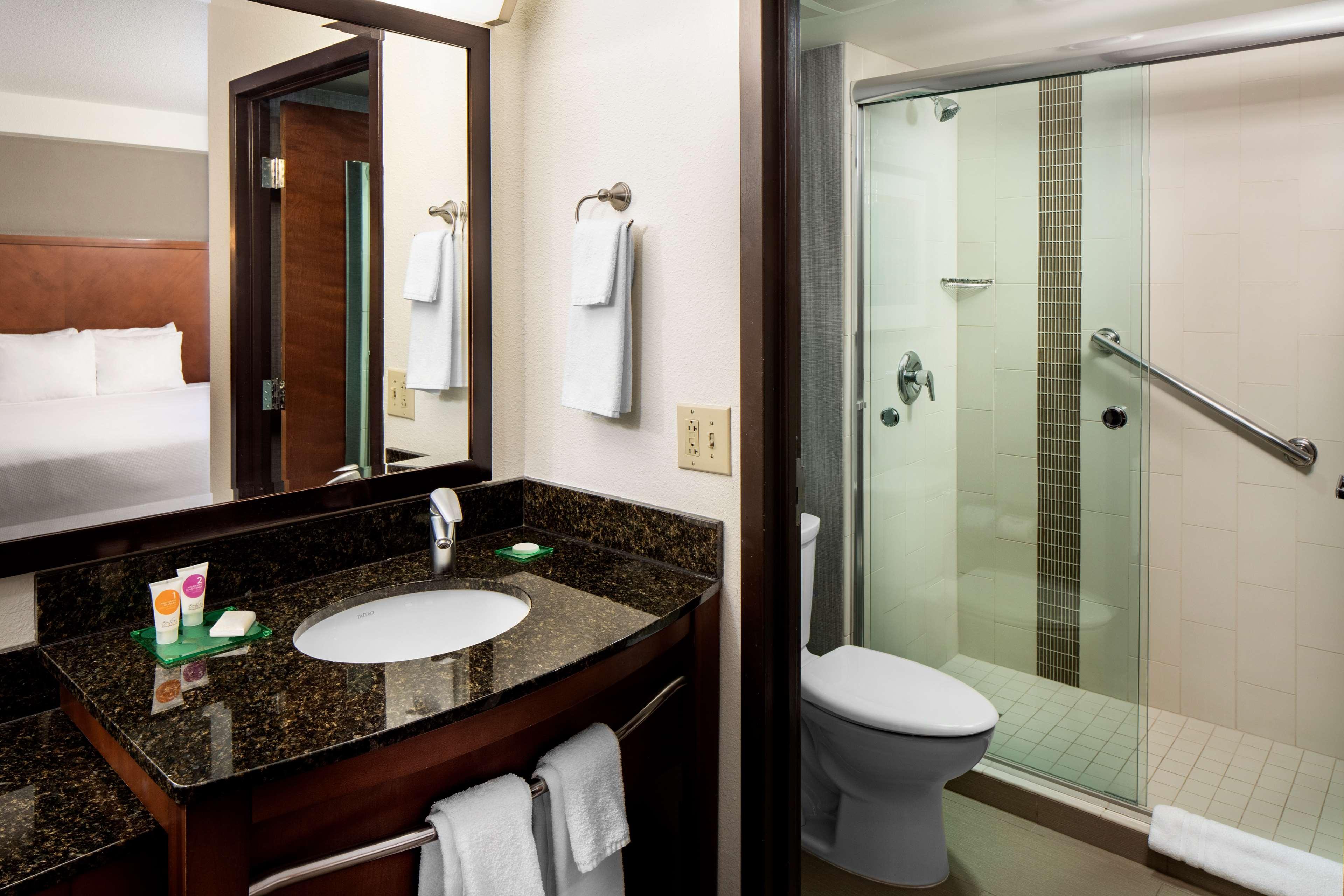 Hyatt Place Topeka Kültér fotó